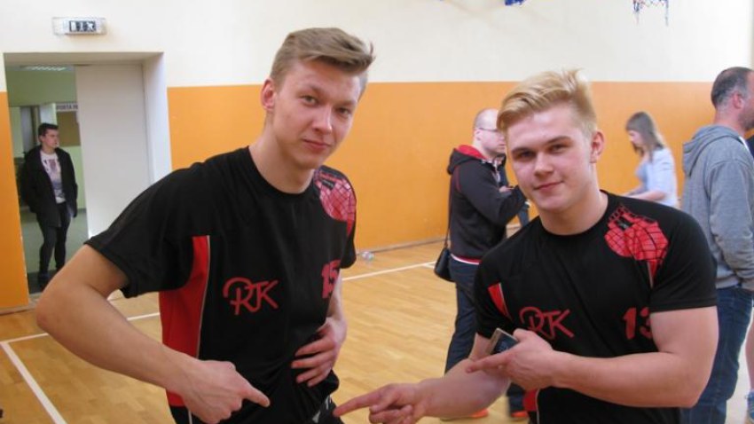 RTK jauniešu komanda izcīnija 3. Vietu latvijas profesionālo mācību iestāžu sacensībās svaru stieņa spiešanā guļus